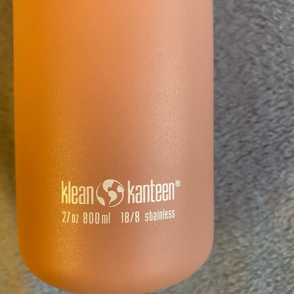 hydro flasks - Picture 2 of 6